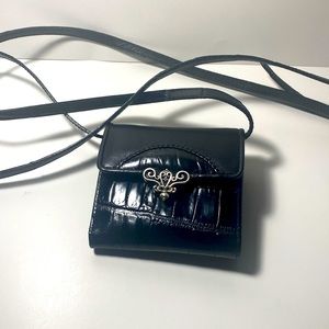 Brighton wallet with removable cross body strap